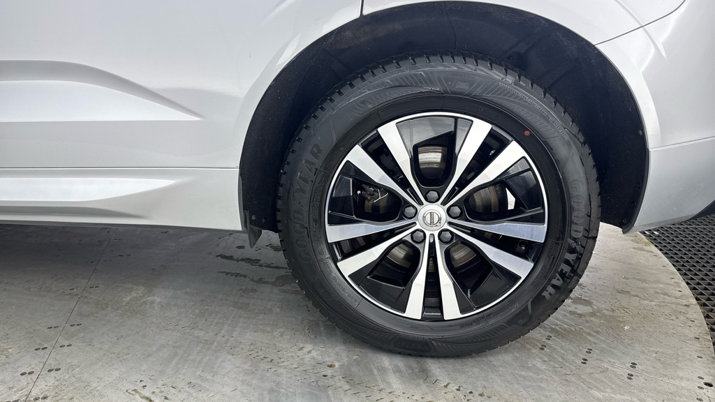 Volvo XC60 2.0 B4d R Design Awd Geartronic Red #25