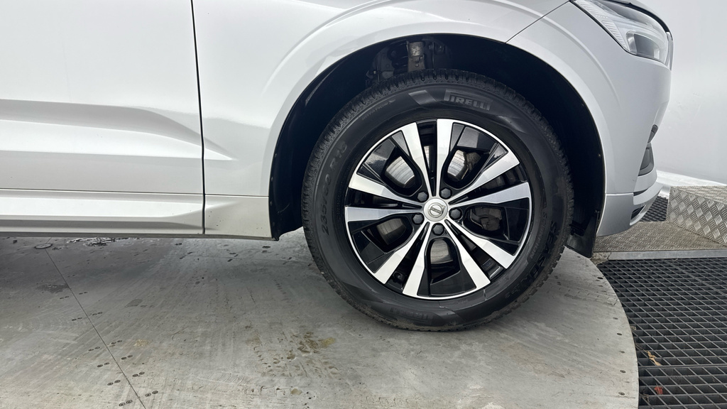 Volvo XC60 2.0 B4d R Design Awd Geartronic Red #23