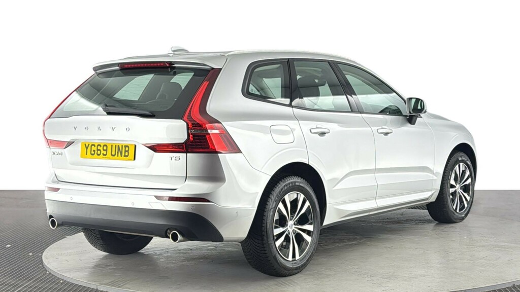 Volvo XC60 2.0 B4d R Design Awd Geartronic Red #4