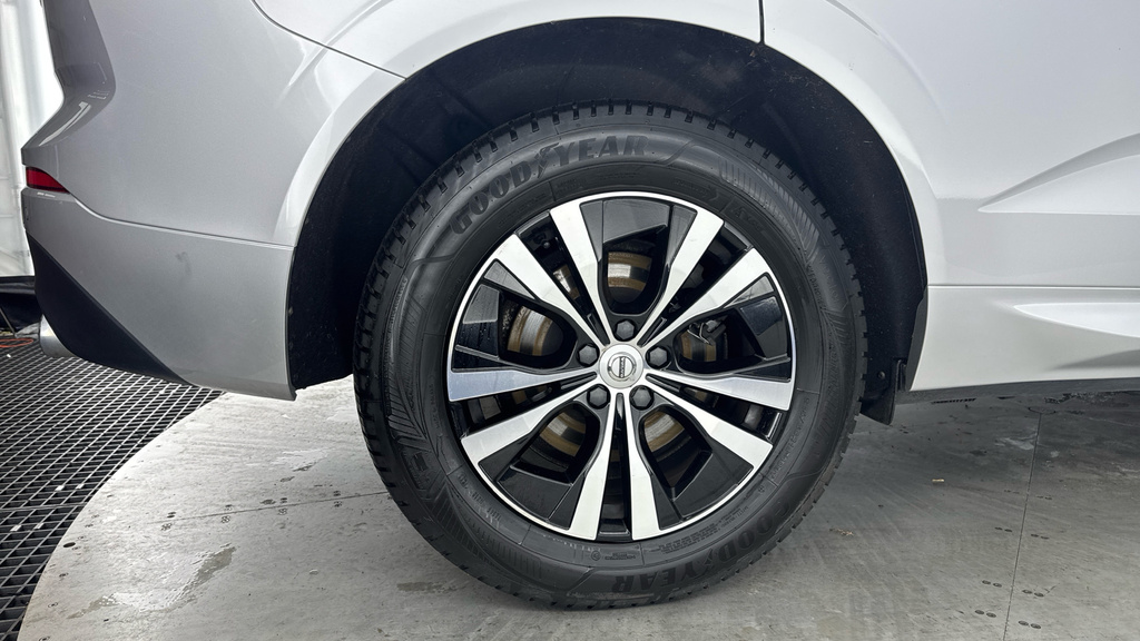 Volvo XC60 2.0 B4d R Design Awd Geartronic Red #22