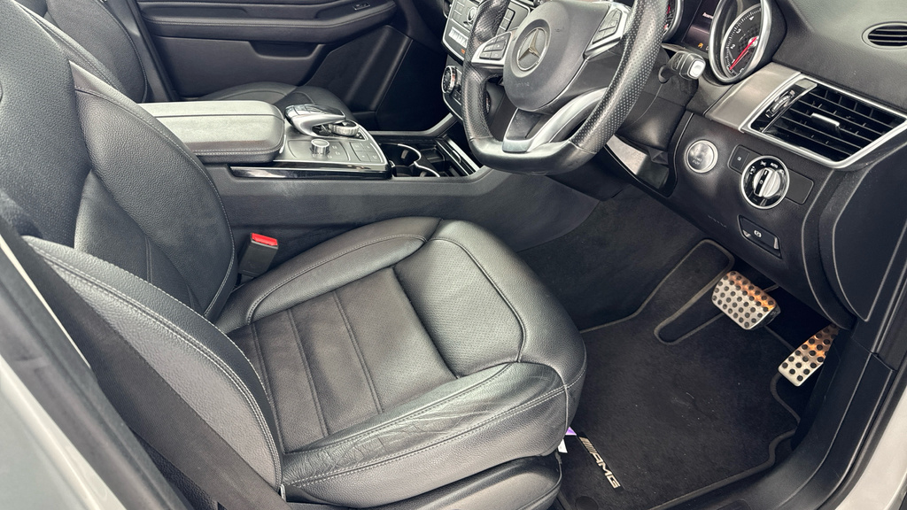 Mercedes-Benz GLE Class Black #25
