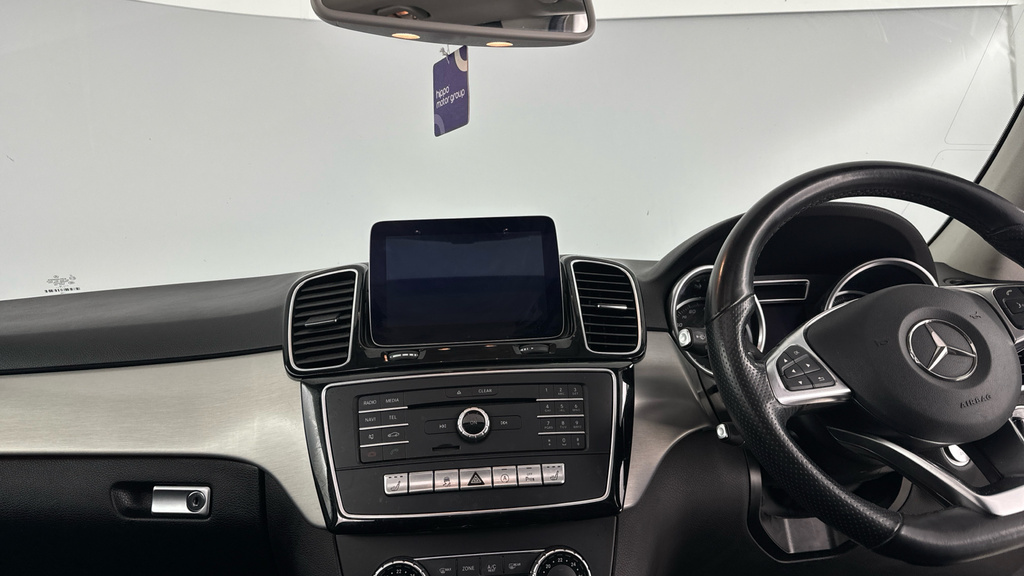 Mercedes-Benz GLE Class Black #12