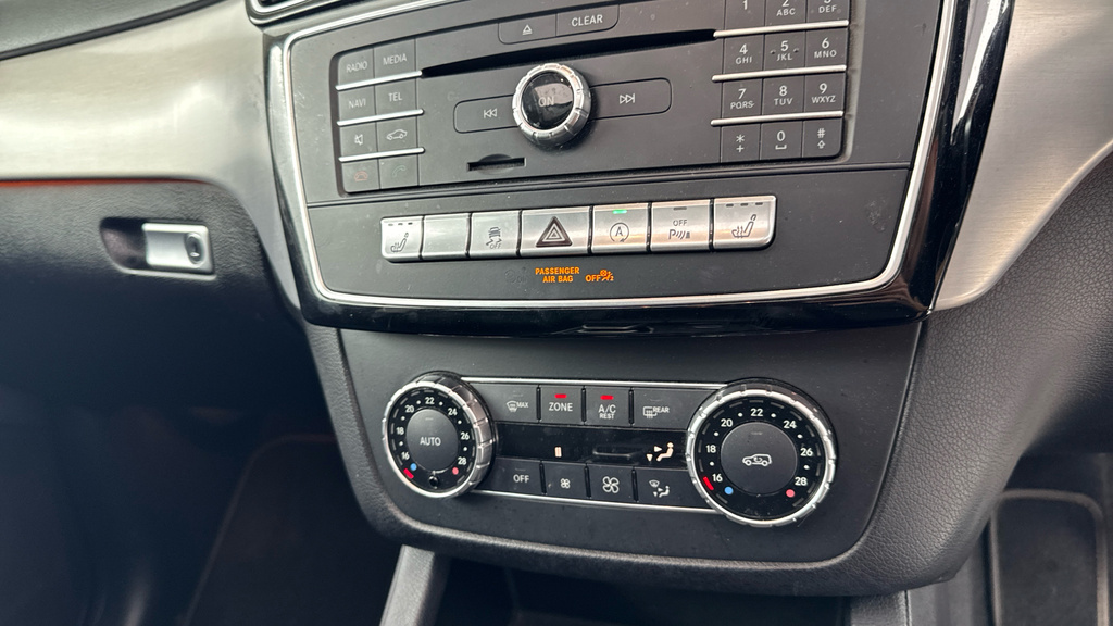 Mercedes-Benz GLE Class Black #27