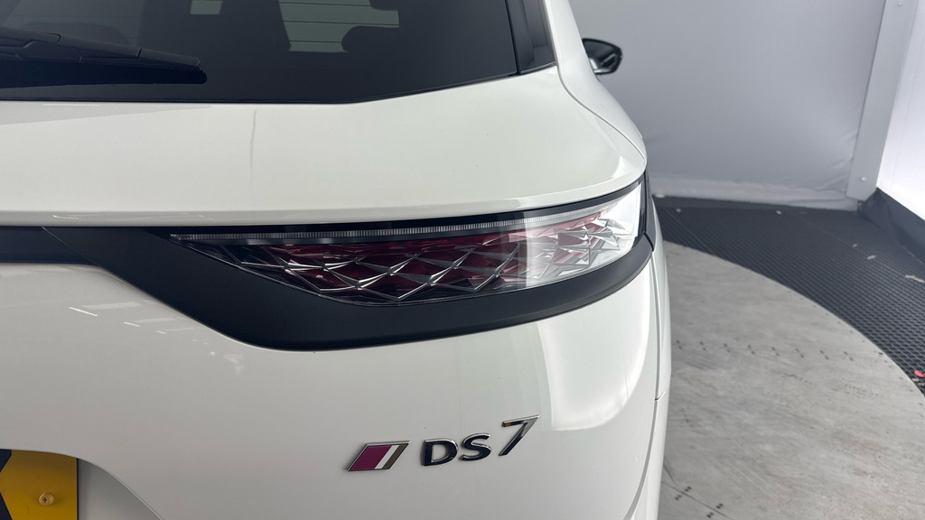 DS DS 7 Crossback 1.6 E-tense 4X4 Performance Line Eat8 Grey #18
