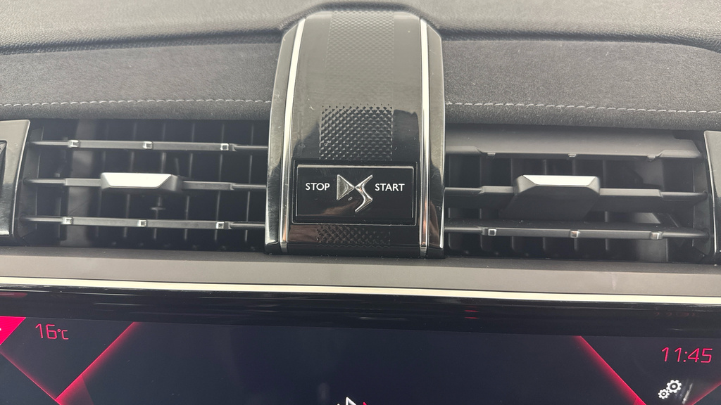 DS DS 7 Crossback 1.6 E-tense 4X4 Performance Line Eat8 Grey #31