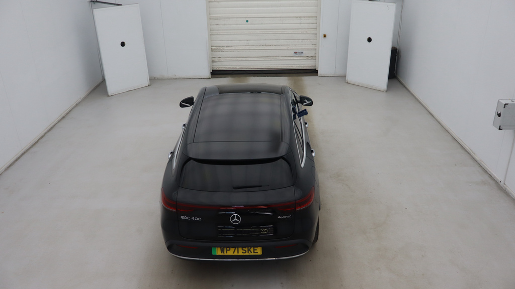 Mercedes-Benz EQC Eqc 400 80Kwh Amg Line Suv 4Mati Black #3