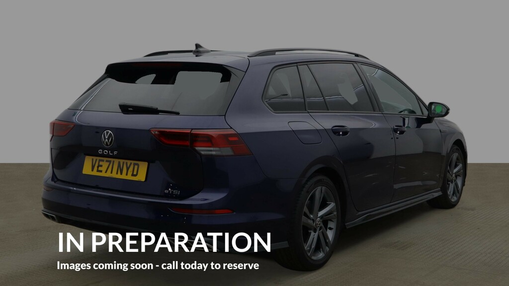 Volkswagen Golf 1.5 Etsi Mhev R-line Estate Hybrid Dsg Blue