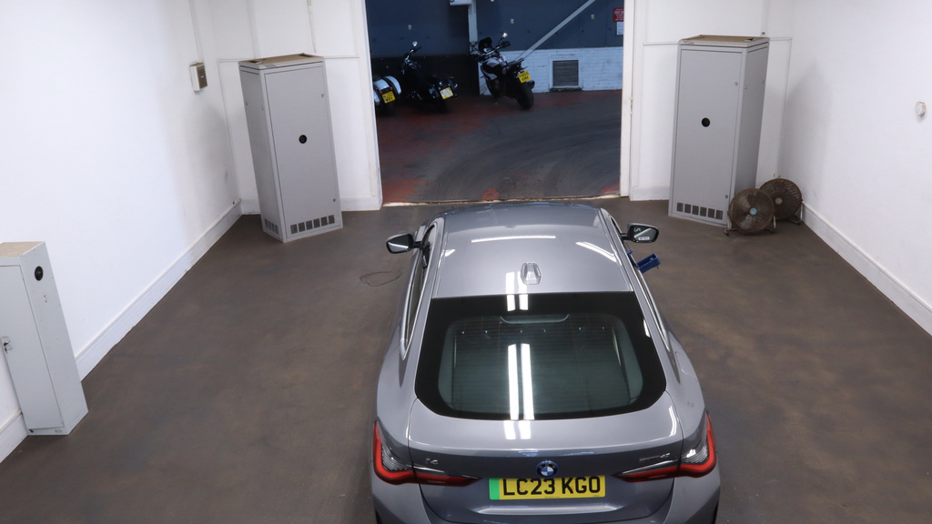 BMW i4 40 83.9Kwh Sport Gran Coupe Edri Grey #2