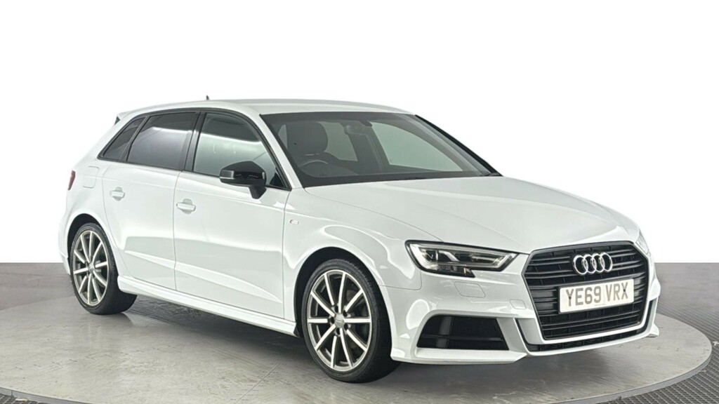 Audi A3 1.5 Tfsi Cod 35 Black Edition Sportback White #2