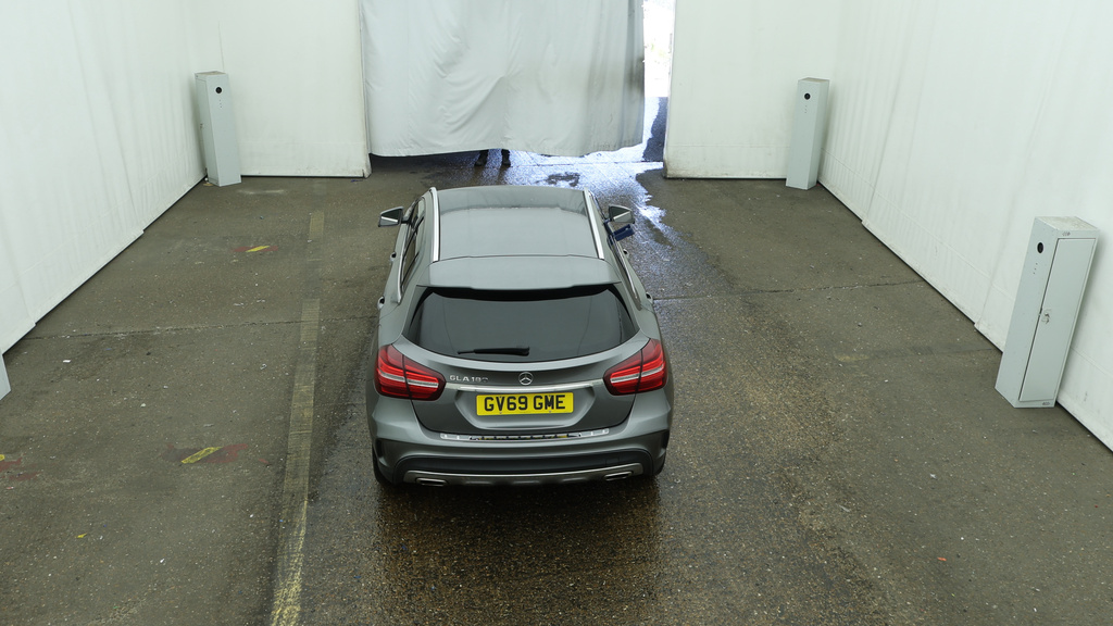 Mercedes-Benz GLA Class Gla 180 Amg Line Edition Black #2