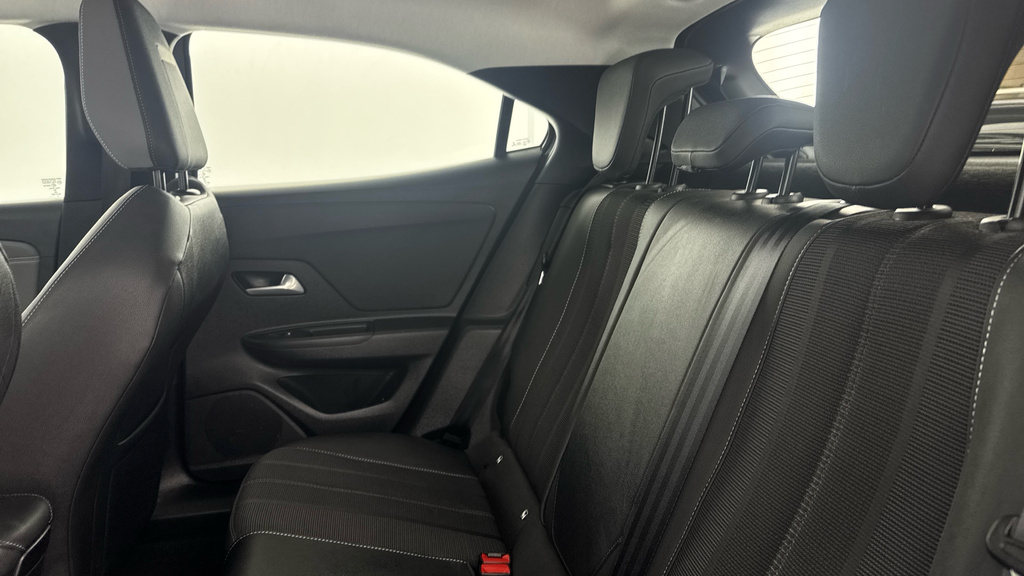 Vauxhall Mokka-e Mokka Sri Nav Premium Ev White #14
