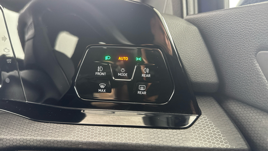 Volkswagen e-Golf 1.4 Tsi 13Kwh Gte Hatchback Plug-in Hyb White #41