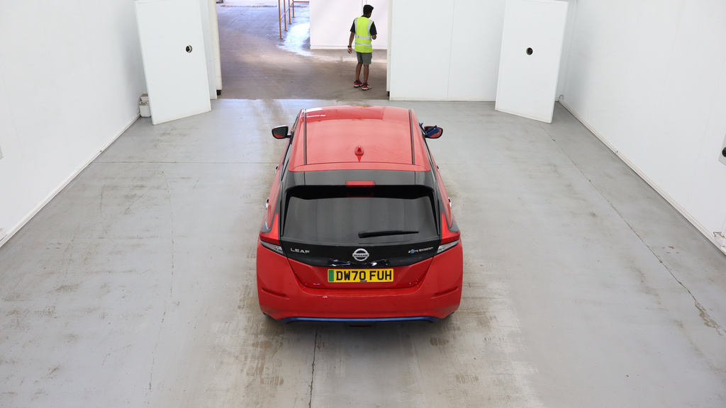 Nissan Leaf 40Kwh N-connecta Hatchback 150 Red #2