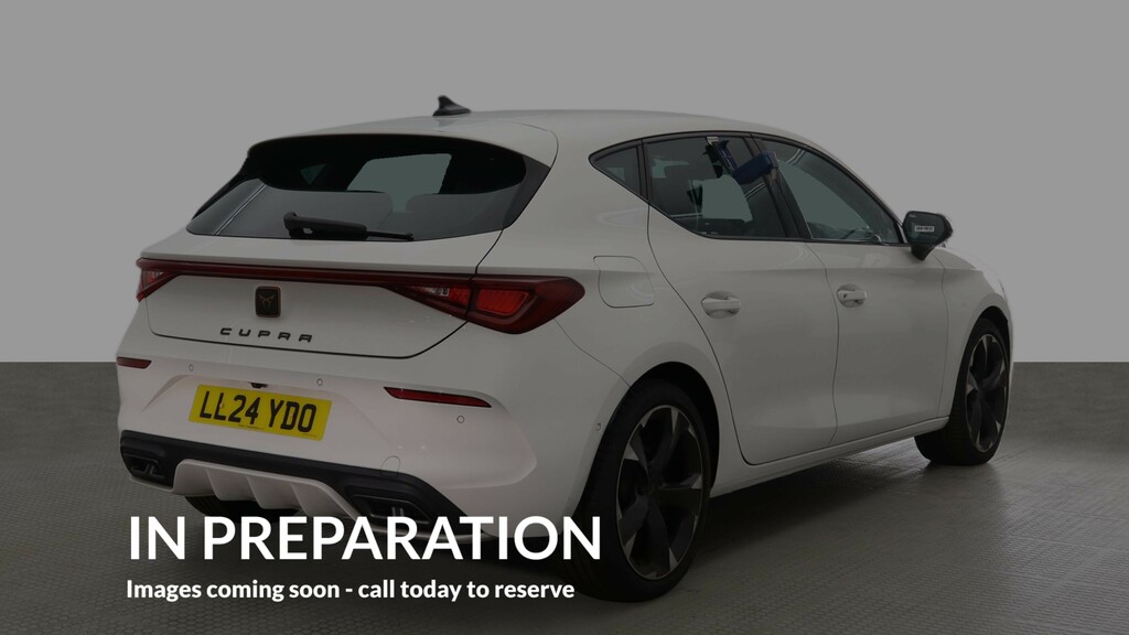 Cupra Leon 1.5 Etsi Evo V1 Hatchback Hybrid Dsg Eu White