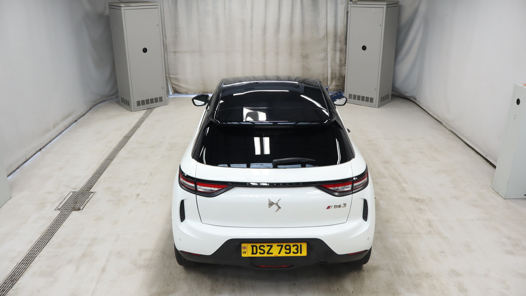 DS DS 3 Crossback 1.2 Puretech Performance Line Crossback White #2