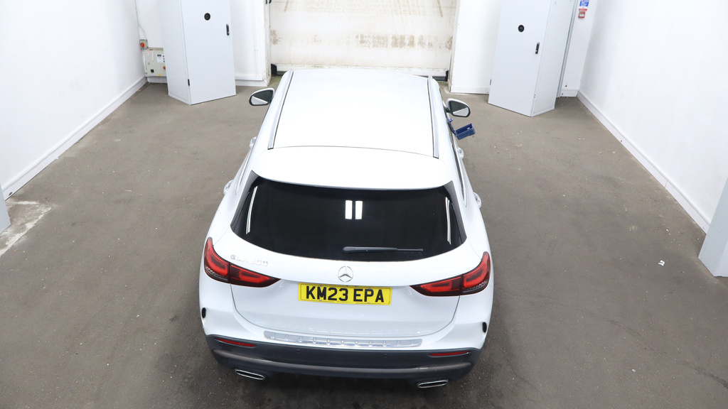 Mercedes-Benz GLA Class 200 Amg Line Executive Blue #2