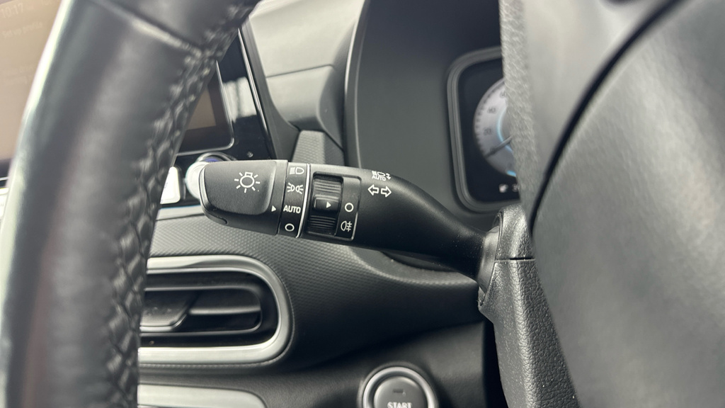 Hyundai Kona Premium Blue #20