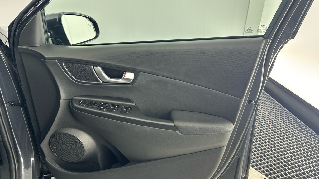 Hyundai Kona Premium Blue #25