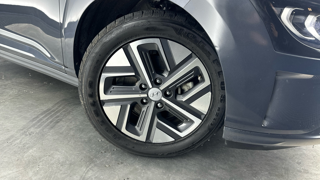 Hyundai Kona Premium Blue #50