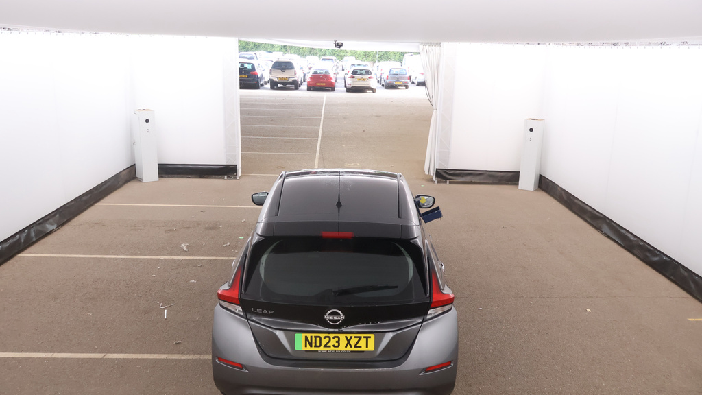 Nissan Leaf 39Kwh Acenta Hatchback 150 Ps Grey #2