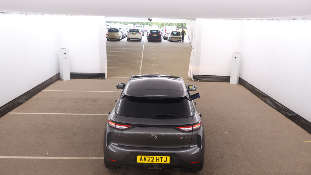 DS DS 3 Crossback E-tense 50Kwh Performance Line Crossback Elect Grey #2