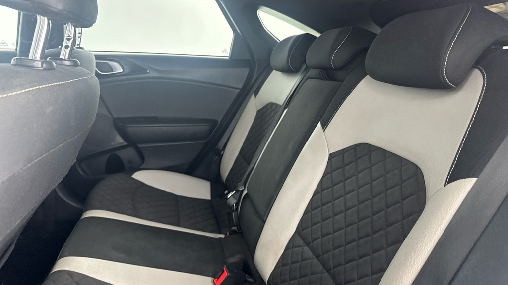 Kia Proceed T-gdi Gt Black #14
