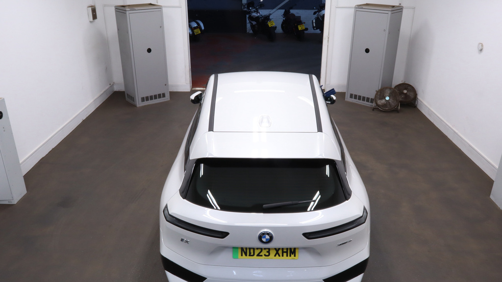 BMW iX 40 76.6Kwh M Sport Suv Xdrive 1 White
