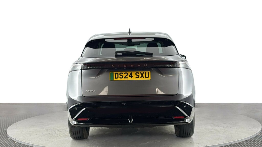 Nissan Ariya 87Kwh Advance Suv 22Kw Charger Grey #5