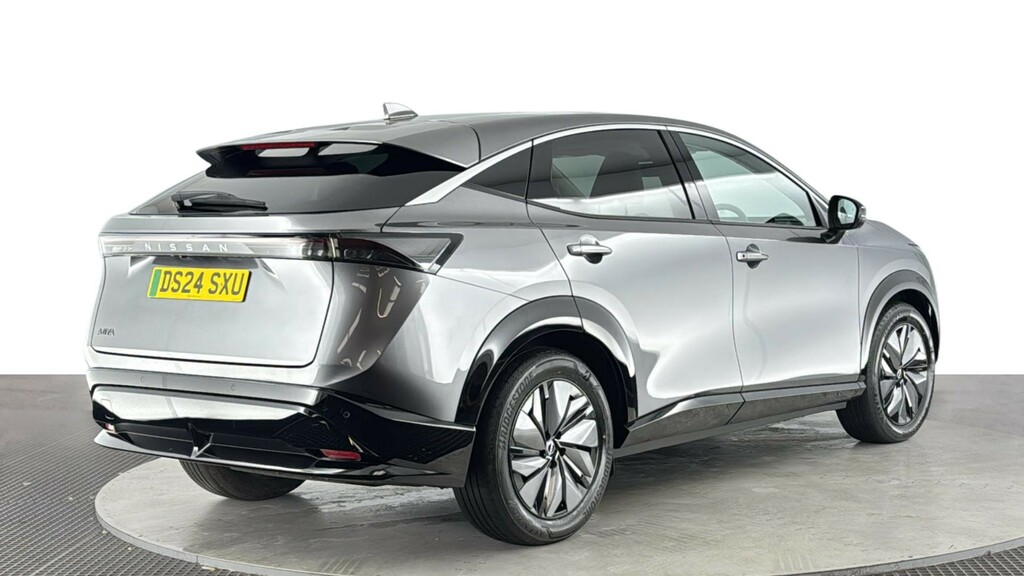 Nissan Ariya 87Kwh Advance Suv 22Kw Charger Grey #4
