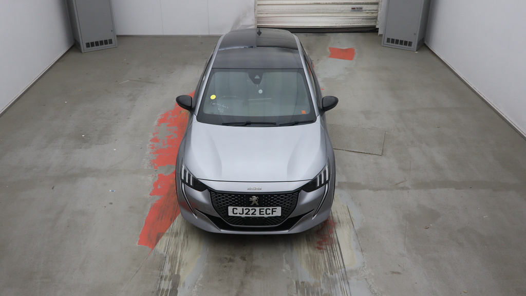 Peugeot 208 1.2 Puretech Active Premium  #2
