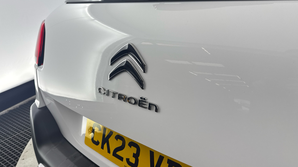 Citroen C3 Aircross Puretech Shine Plus Ss White #18