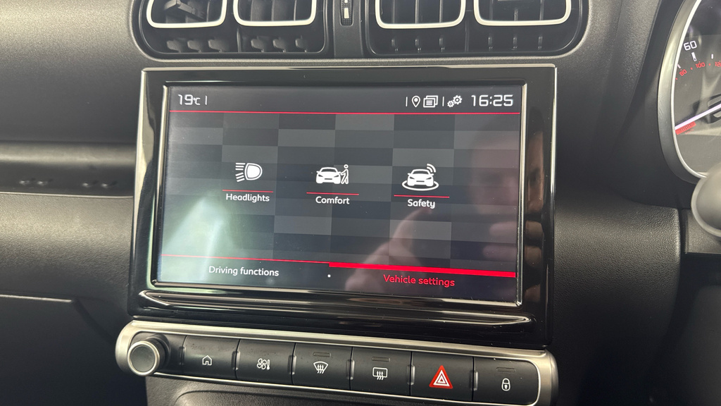 Citroen C3 Aircross Puretech Shine Plus Ss White #33