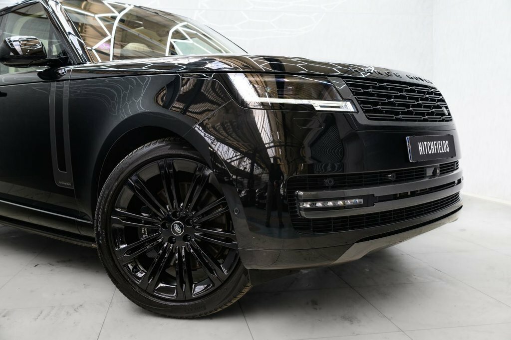 Land Rover Range Rover Suv AO72OJZ Black #2