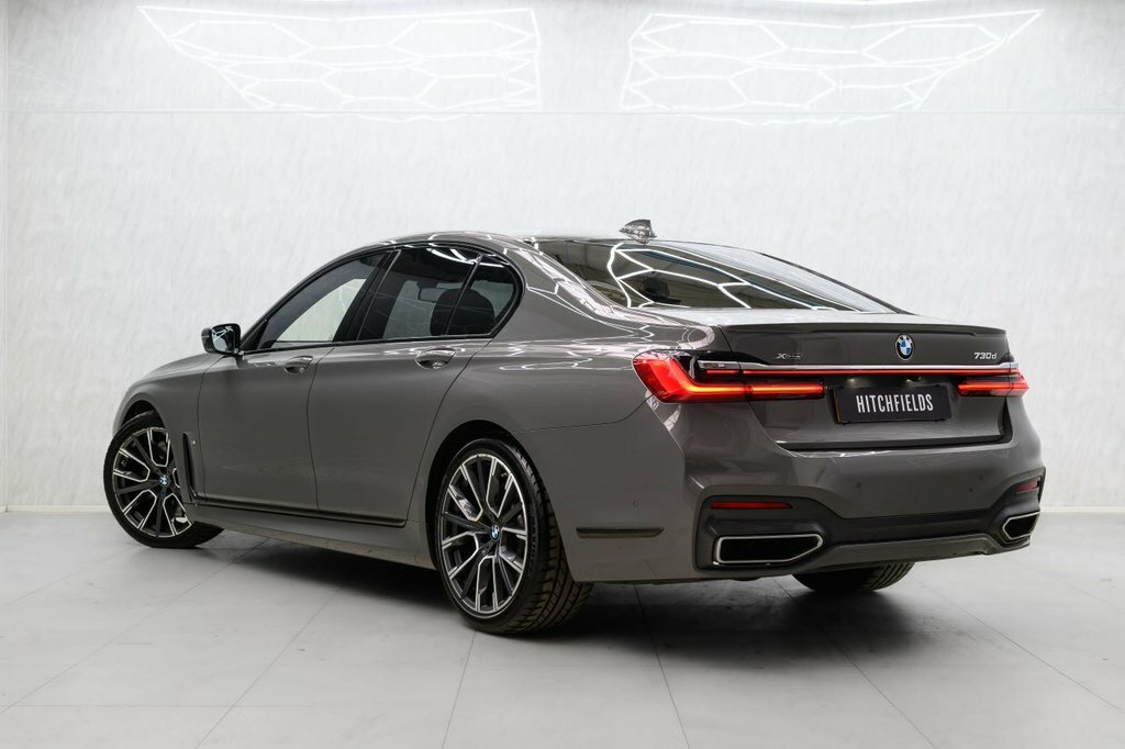 BMW 7 Series Saloon Silver #8