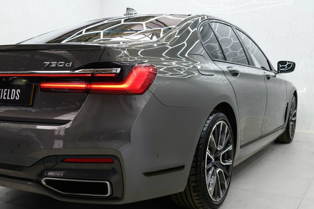 BMW 7 Series Saloon Silver #12