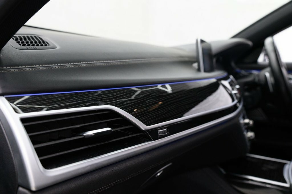 BMW 7 Series Saloon Silver #34
