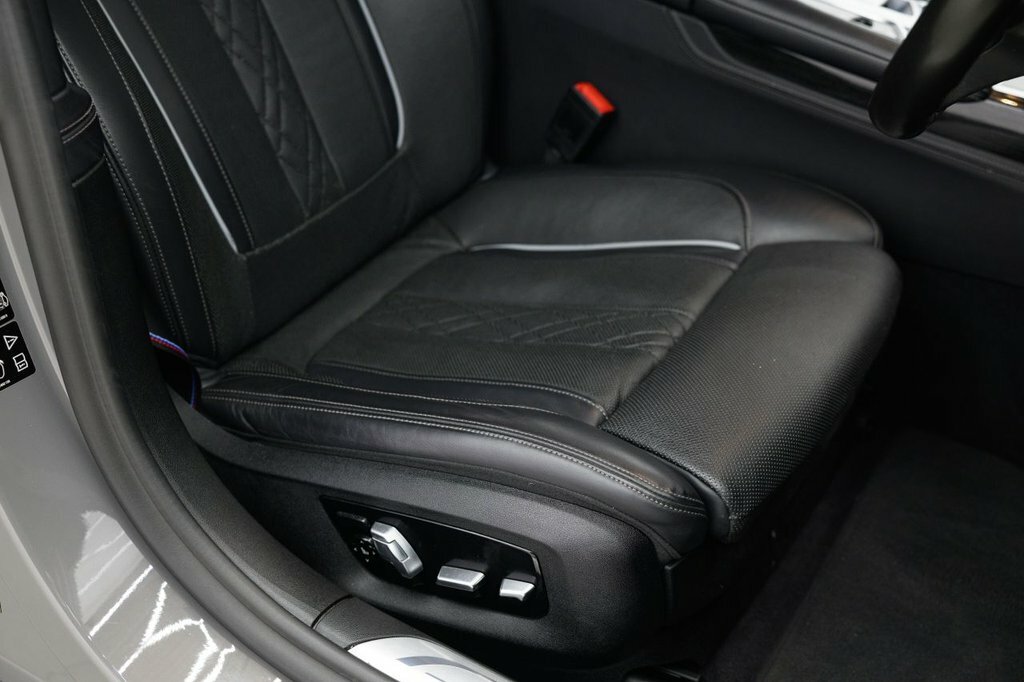 BMW 7 Series Saloon Silver #17