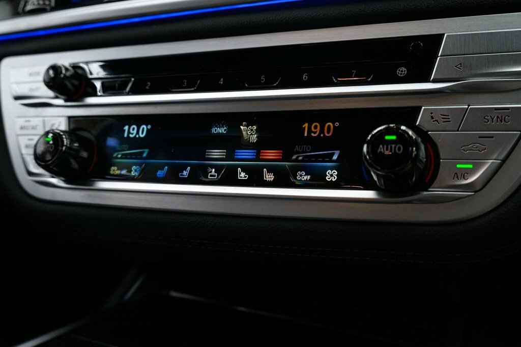 BMW 7 Series Saloon Silver #48
