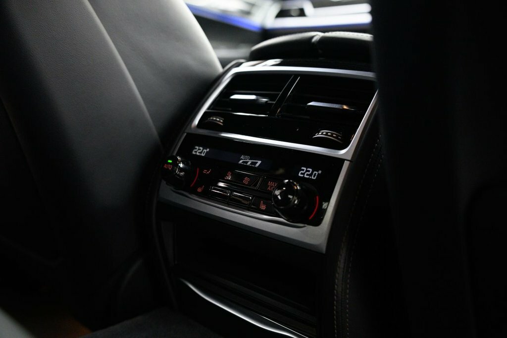 BMW 7 Series Saloon Silver #24
