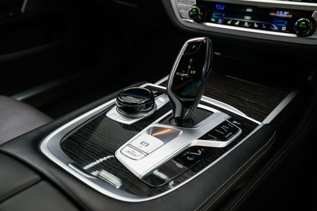 BMW 7 Series Saloon Silver #41