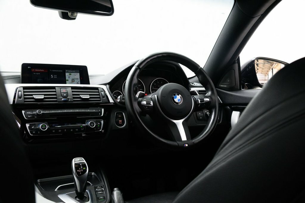 BMW 4 Series Gran Coupe 3L M Sport Black #3