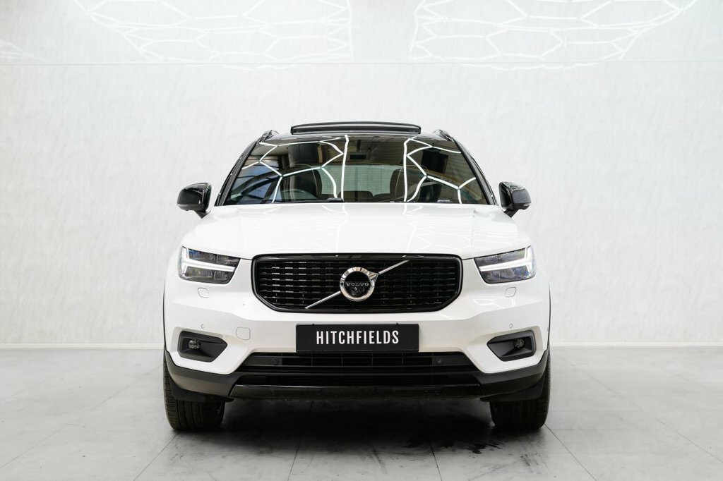 Volvo XC40 2L R-design Pro White #4