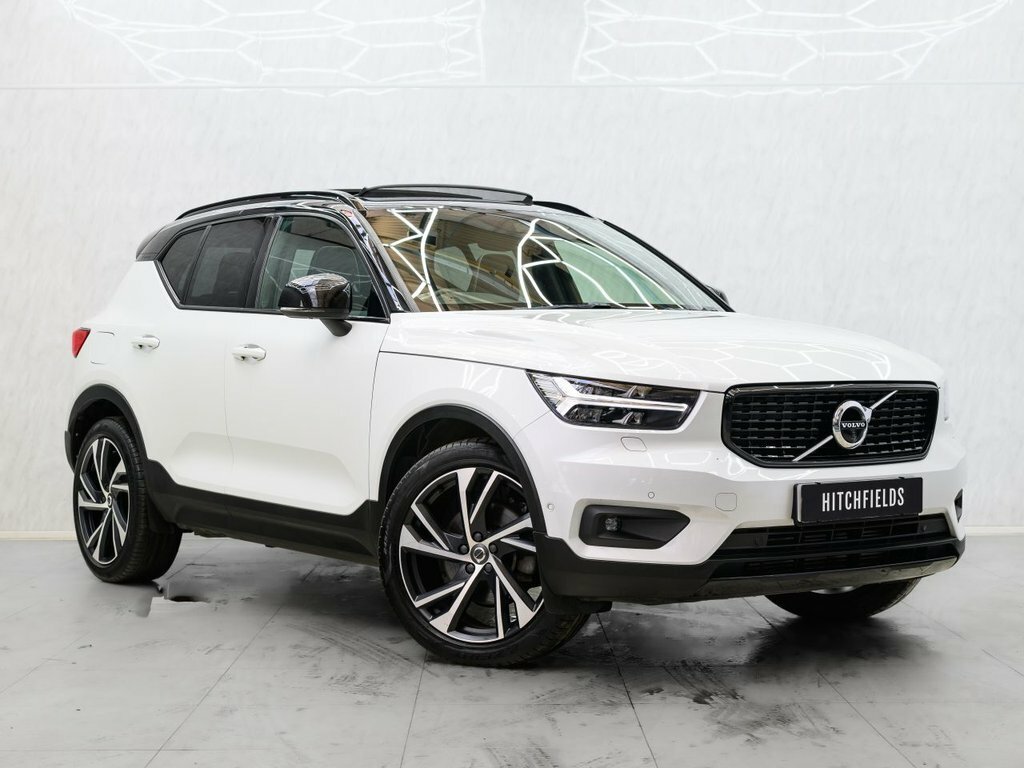 Volvo XC40 2L R-design Pro White