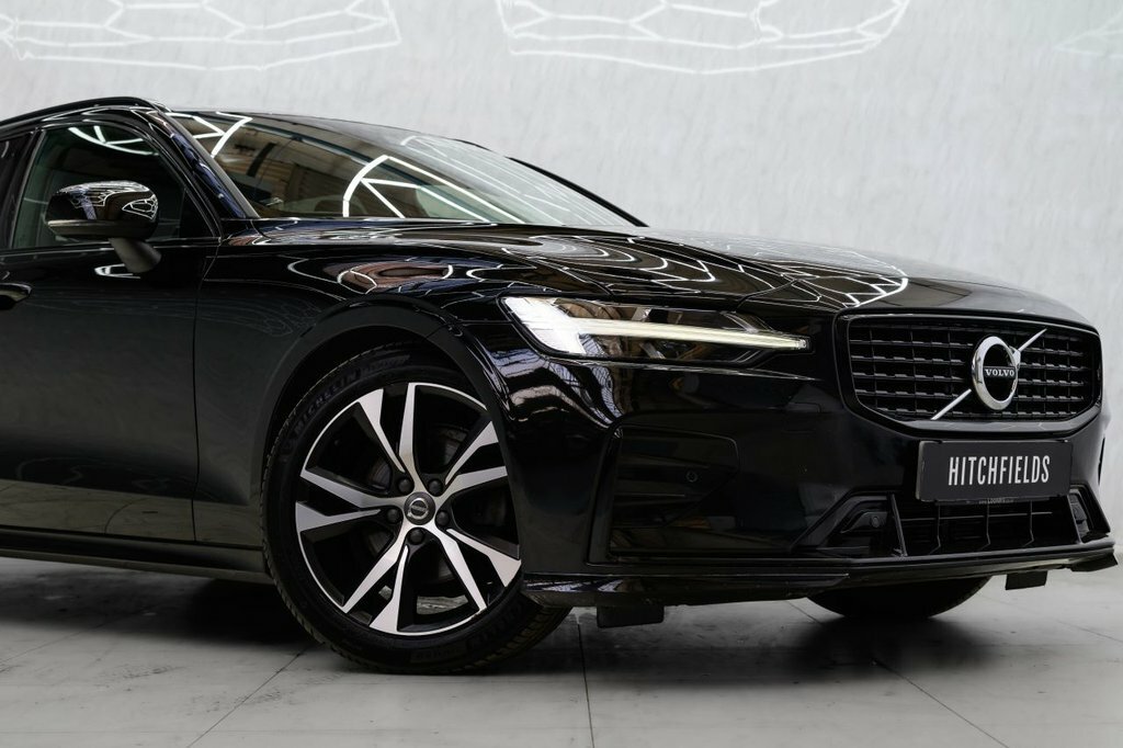 Volvo V60 2L R-design Black #2