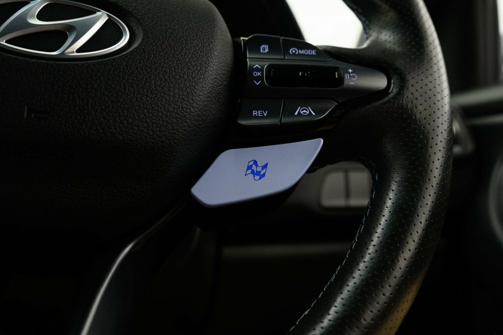 Hyundai I30 Se Connect White #31