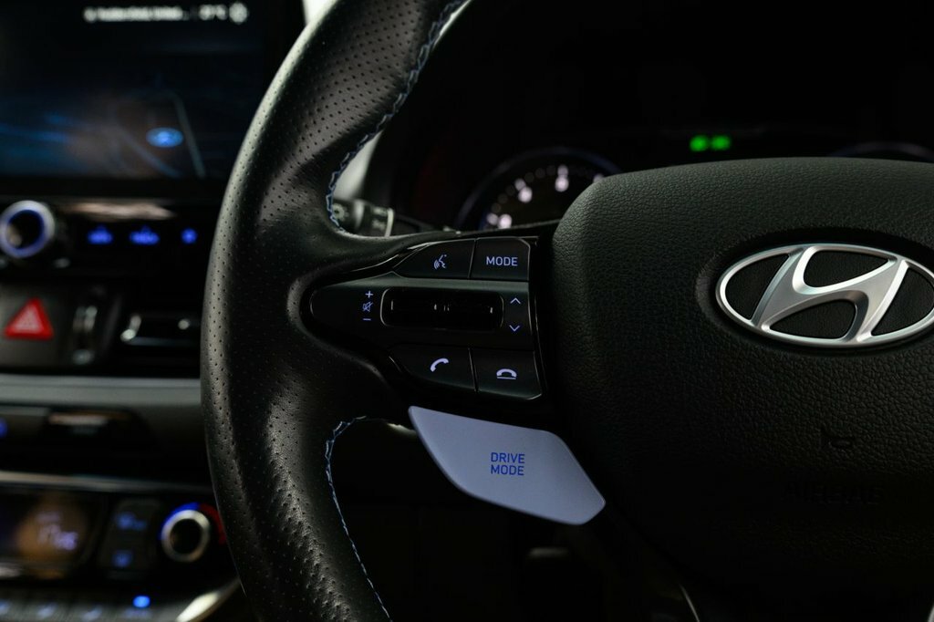 Hyundai I30 Se Connect White #30