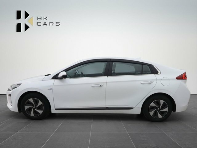 Hyundai Ioniq 1.6 H-gdi Gpf Premium Se Hatchback Hybr White #5