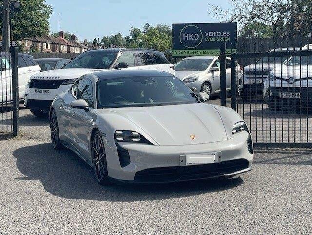 Porsche Taycan 2023 Performance Plus 93.4Kwh 4S 4Wd 11K Grey #2