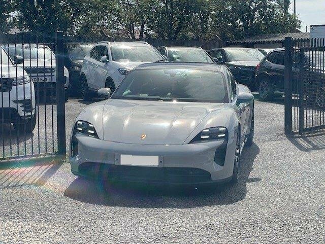 Porsche Taycan 2023 Performance Plus 93.4Kwh 4S 4Wd 11K Grey #3