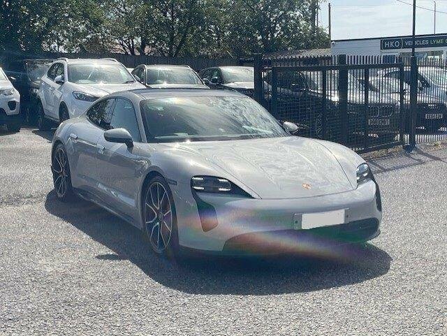 Porsche Taycan 2023 Performance Plus 93.4Kwh 4S 4Wd 11K Grey #6